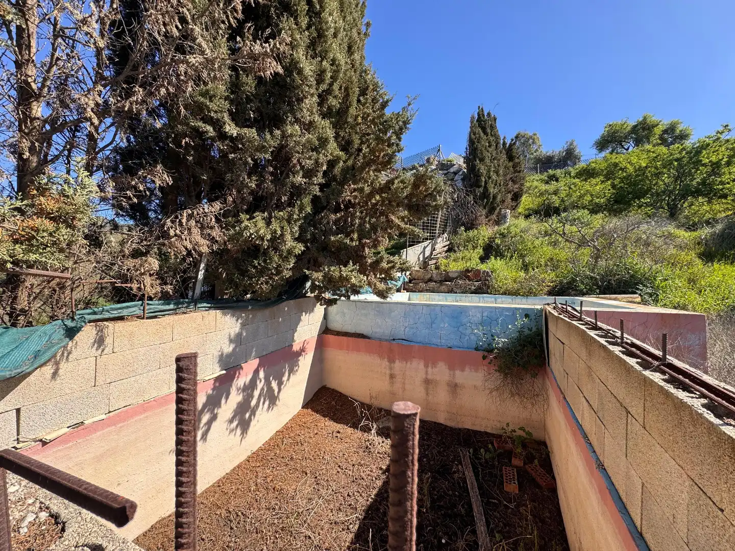 Piscina de Finca rústica en venda en Málaga amb Jardí privat i Piscina