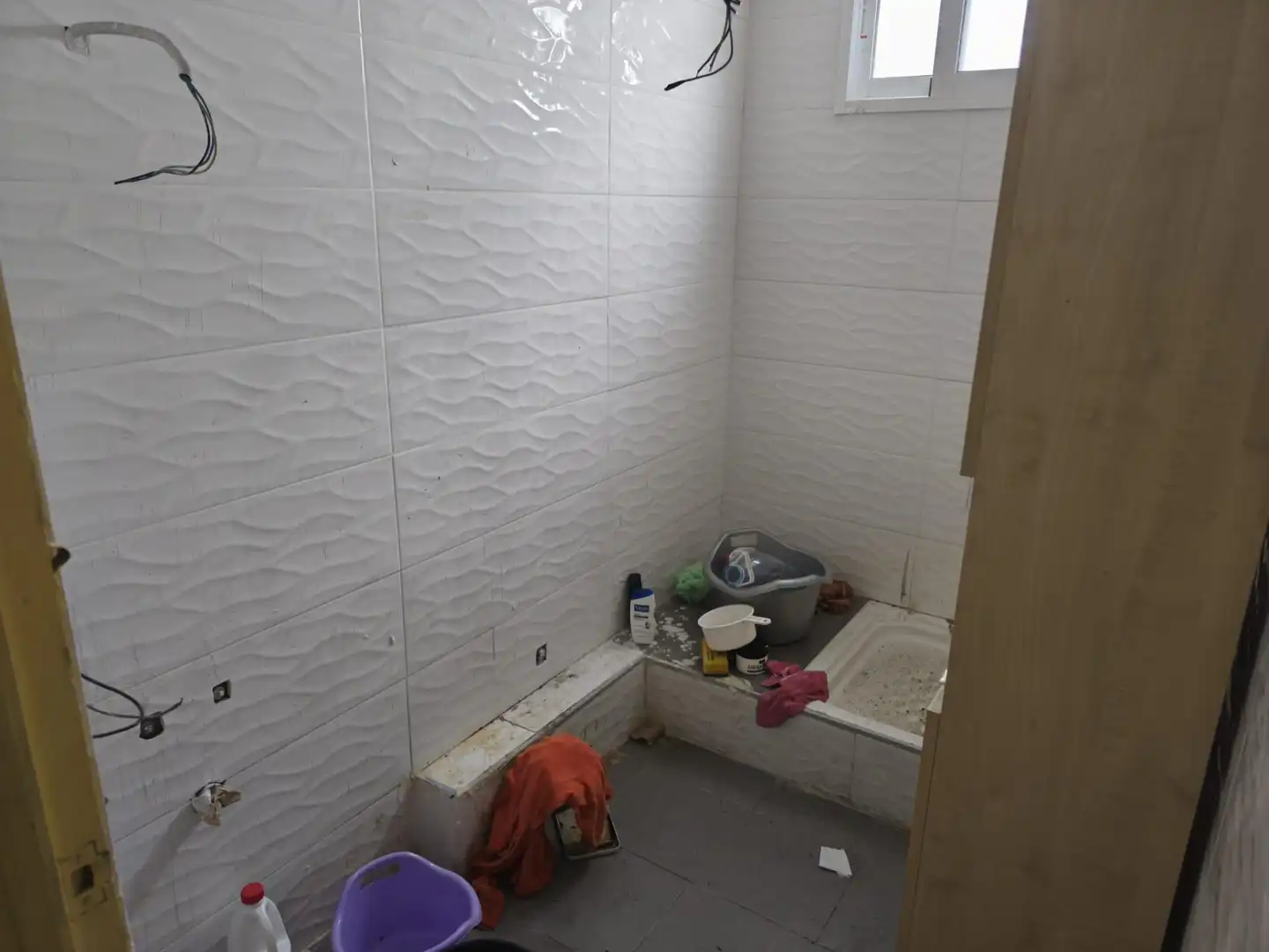 Badezimmer von Wohnung zum Verkauf in Massamagrell mit Klimaanlage und Terrasse