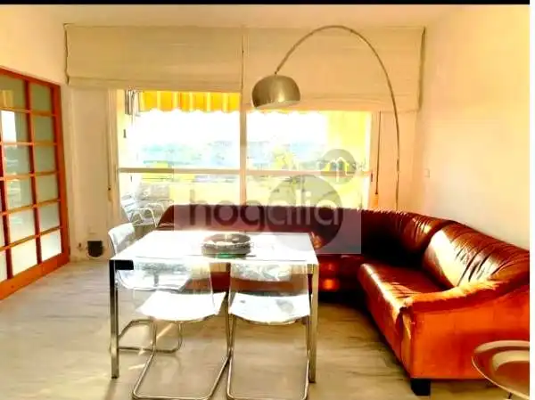 Sala de estar de Piso de alquiler en Sevilla con Aire acondicionado, Calefacción y Terraza