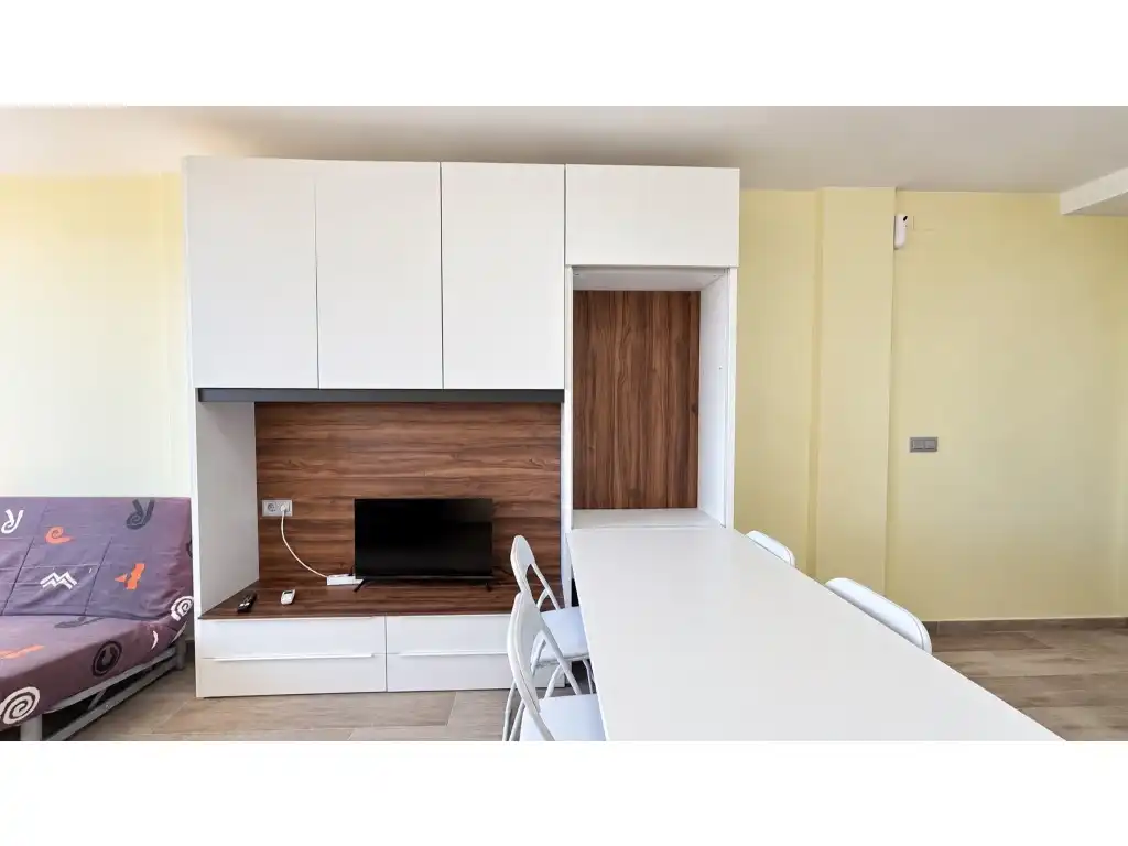 Studio with lift for sale in Carrer del Delta-Muga, imagen 3