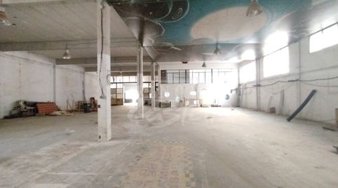 Están buscando una oportunidad única para expandir sus negocios o invertir en un local industrial de ensueño en Mataró? Tenemos la