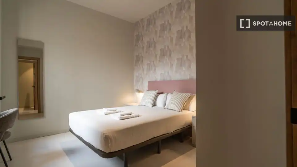 Appartamento con terrazza in affitto a L'Eixample, imagen 19