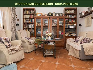 Terraced house with balcony for sale in Calle Arboleda