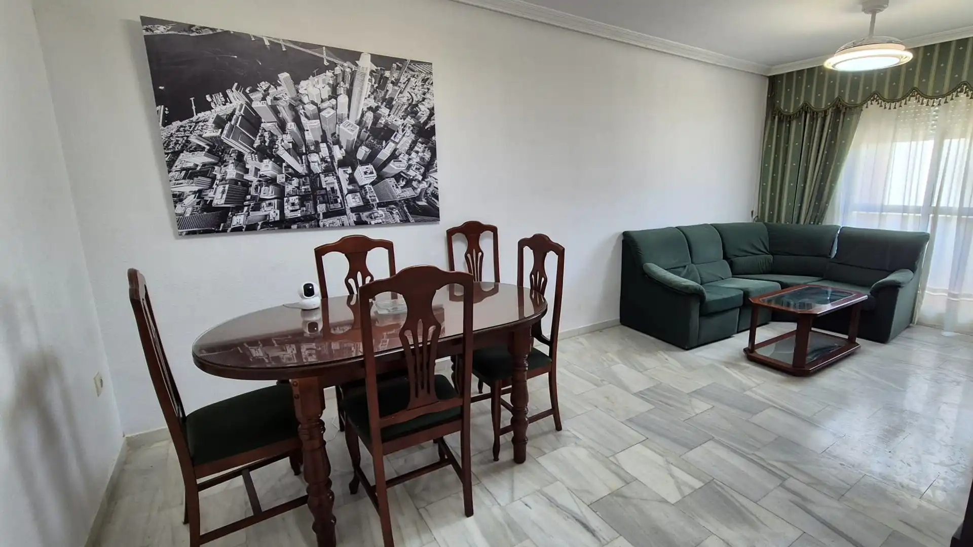 Sala de estar de Piso de alquiler en Badajoz Capital con Aire acondicionado, Calefacción y Amueblado