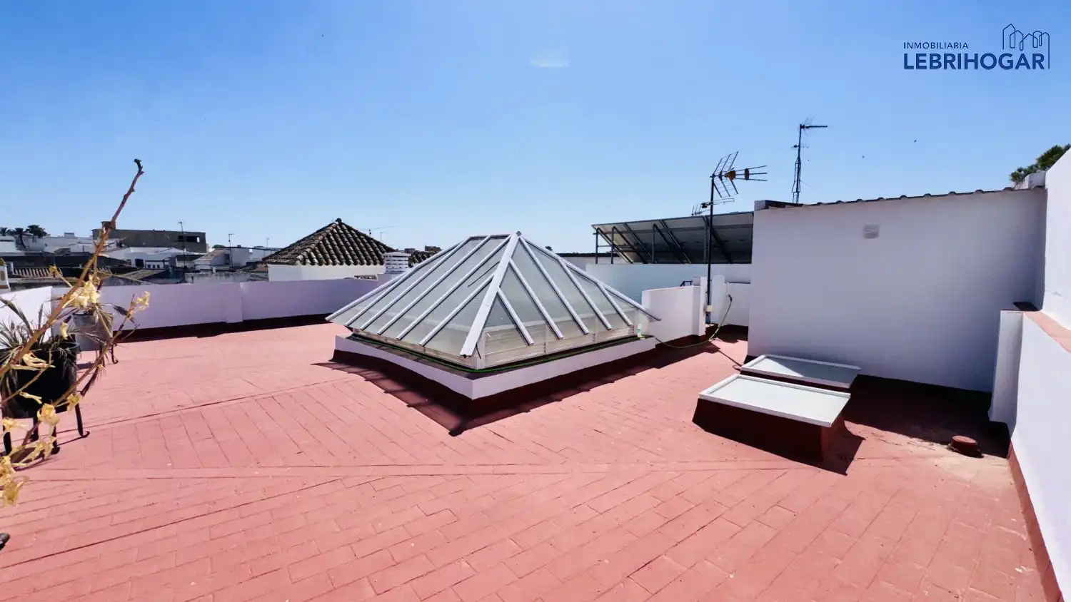 Terraza de Casa o chalet en venta en Lebrija con Calefacción, Trastero y Balcón