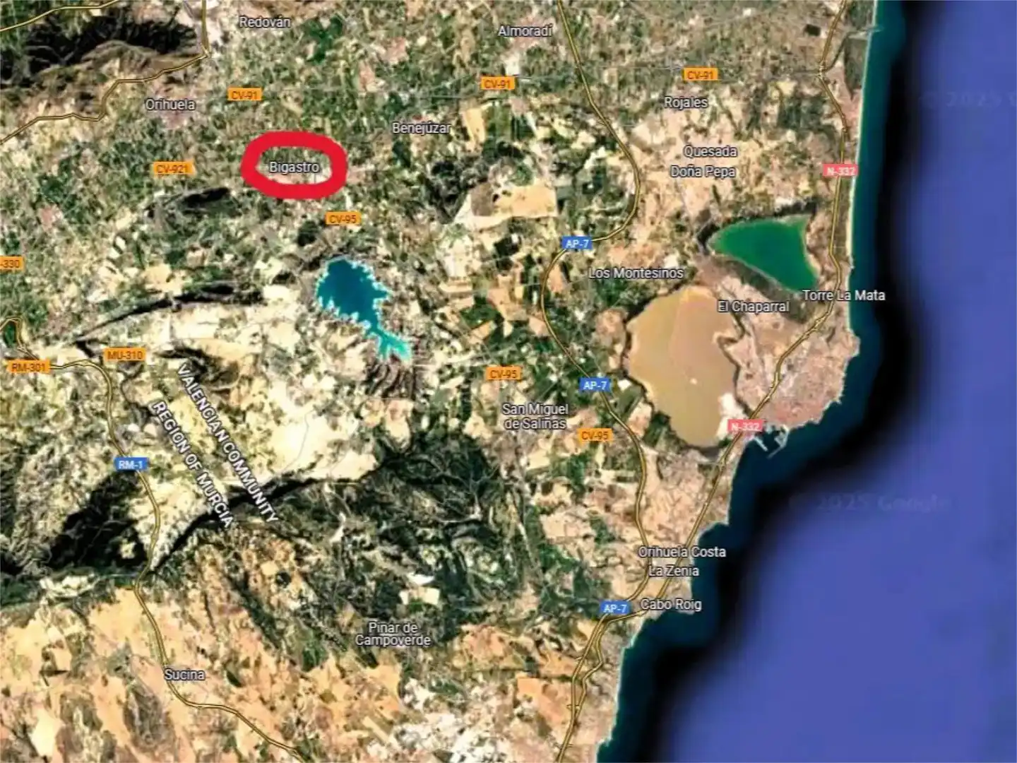 Casa o xalet en venda en Orihuela amb Jardí privat, Traster i Moblat