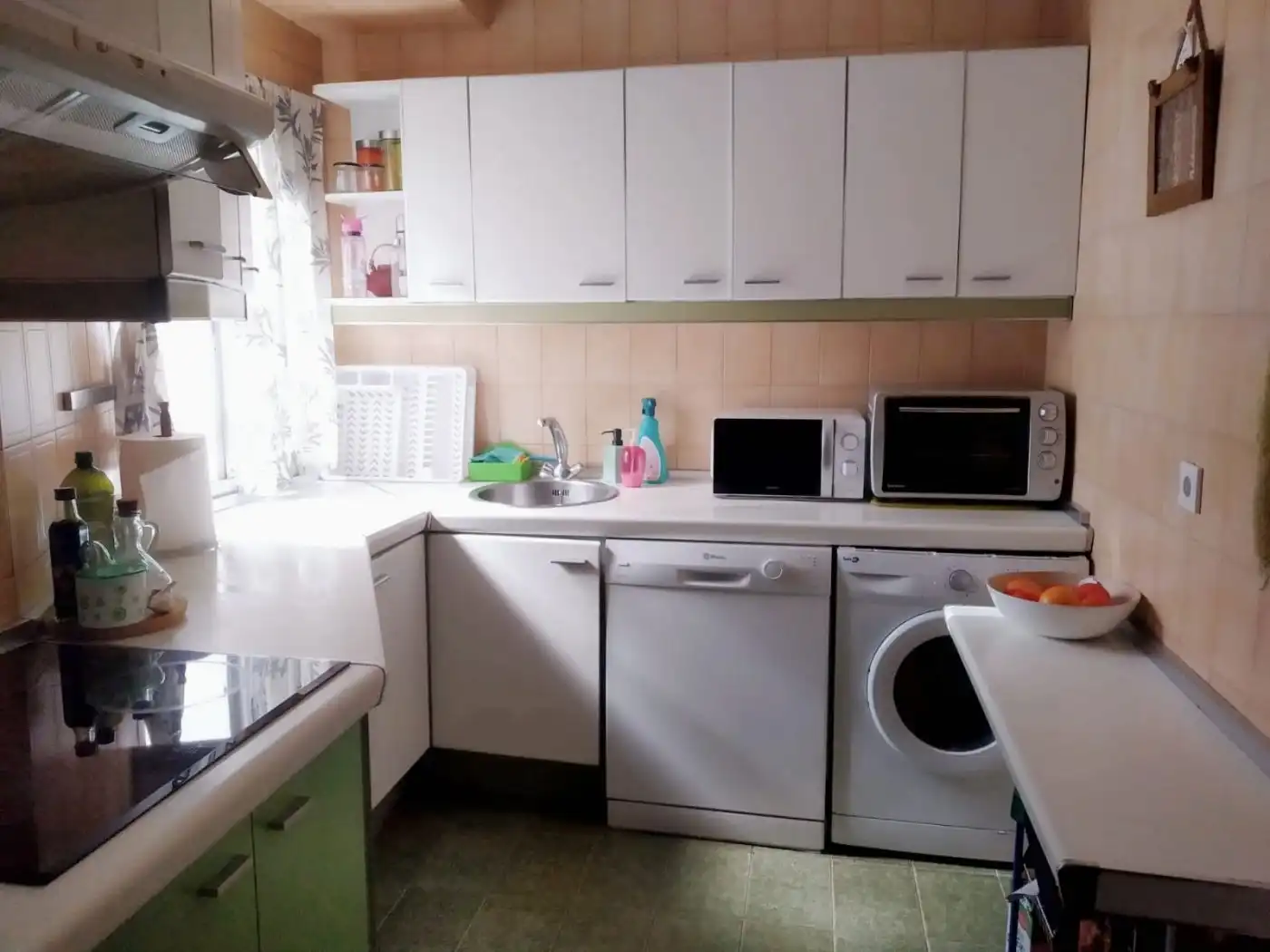 Kitchen of Flat for rent in Madrid  with Air Conditioner, Heating and Private garden