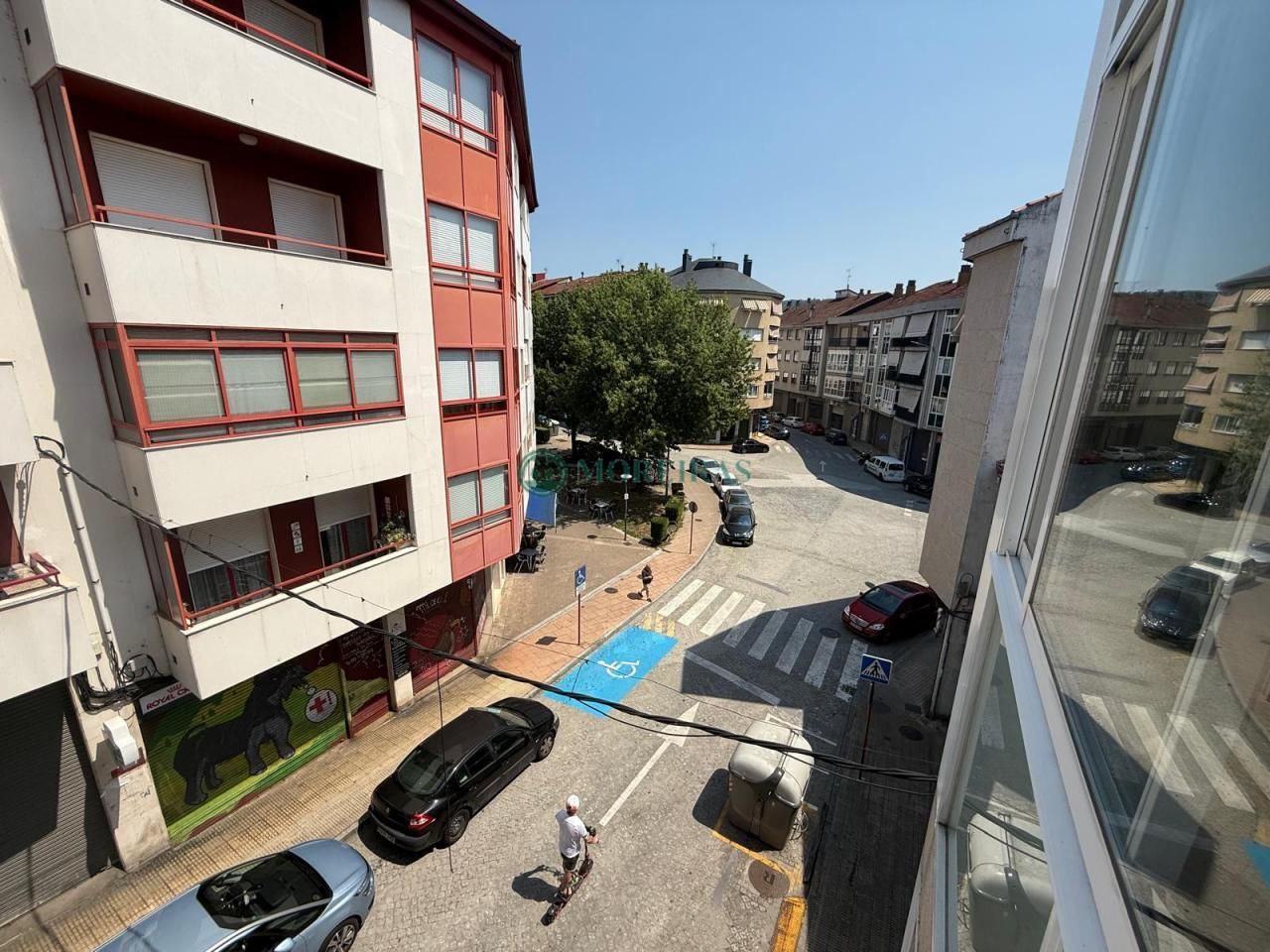 Vista exterior de Pis en venda en Ourense Capital  amb Calefacció, Parquet i Traster