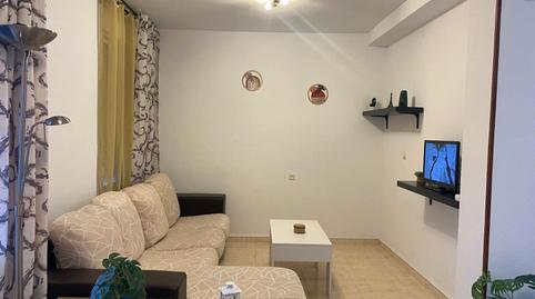 Photo 3 of Flat for rent in Calle del Alcalde Velasco Navarro, Ciudad Jardín - Zoco,  Córdoba Capital