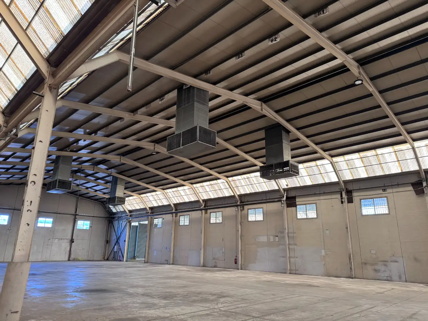Exterior view of Industrial buildings for rent in Ceutí