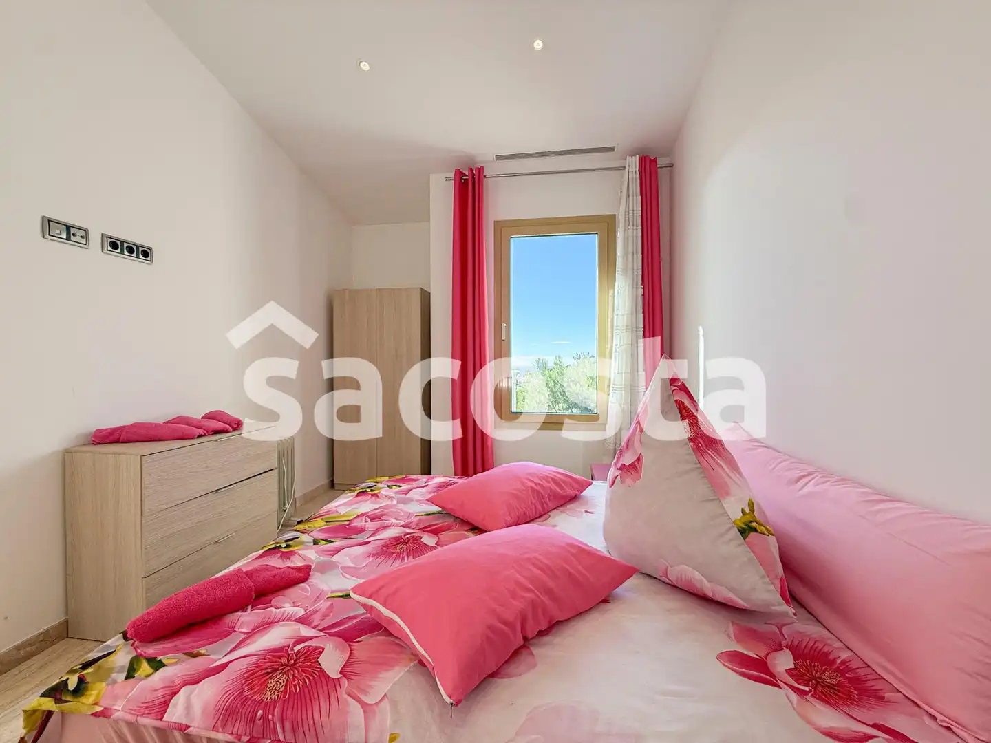 Habitación de Casa o chalet en venta en Blanes con Terraza, Piscina y Amueblado