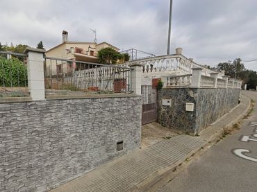 Villa mit Balkon zum Verkauf in Carrer Farigola