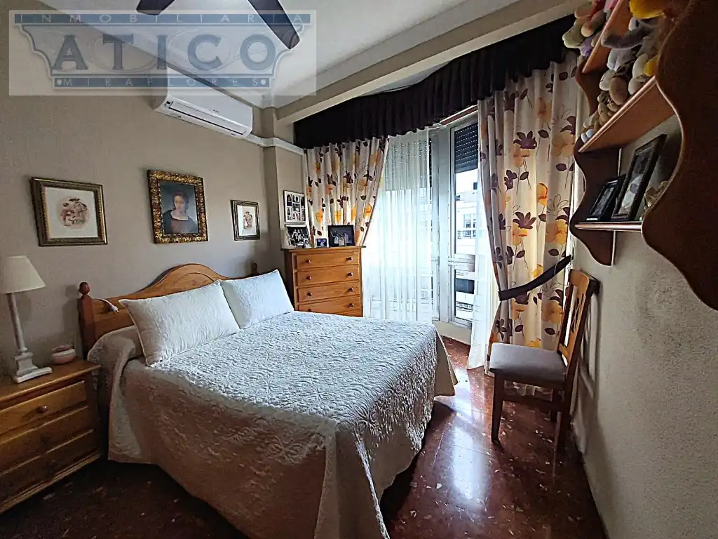 Bedroom of Flat for sale in Sevilla  with Air Conditioner
