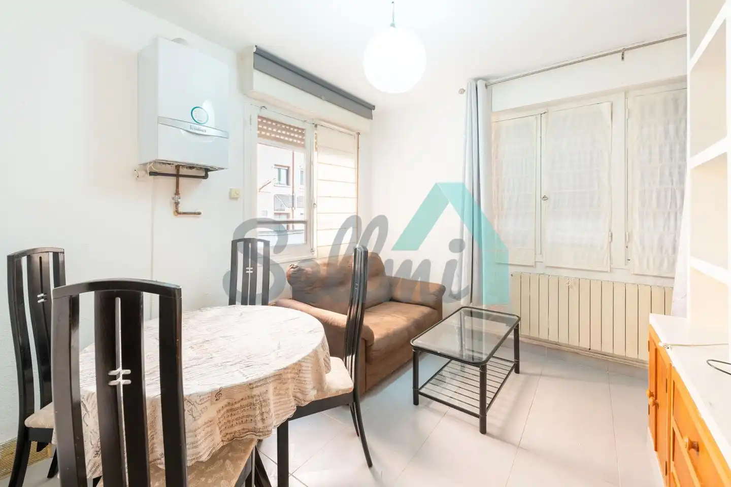 Planta baja de alquiler en Calle Arzobispo Guisasola, Santo Domingo - El Campillín