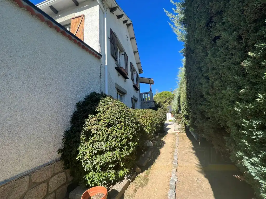 Vista exterior de Casa o chalet en venta en Torrelodones