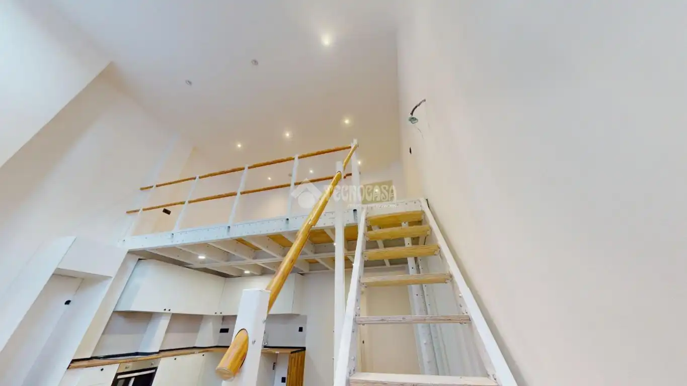 Loft en venta en Adelfas