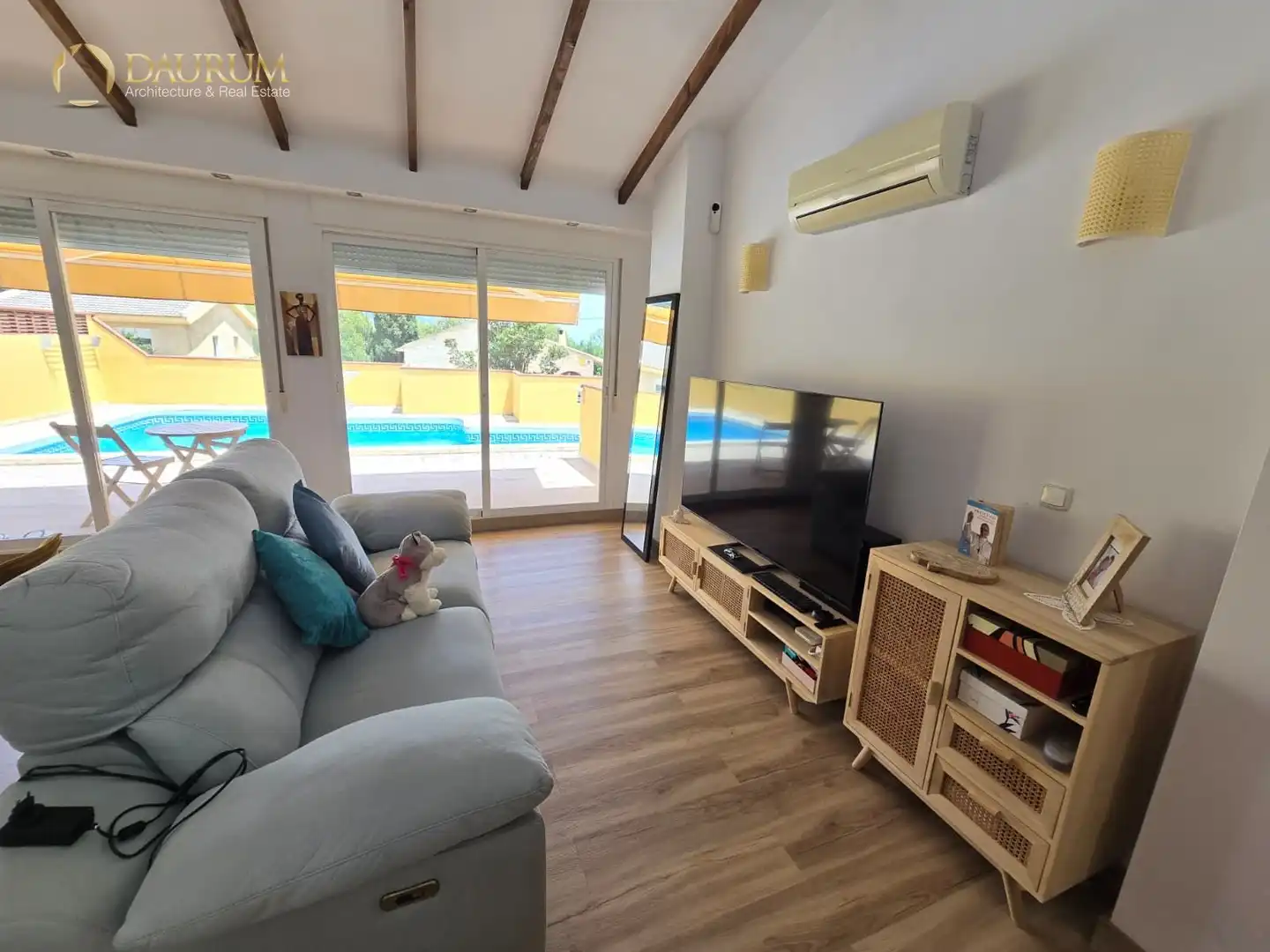 Casa aparellada amb piscina en venda a OROVAL, imagen 12