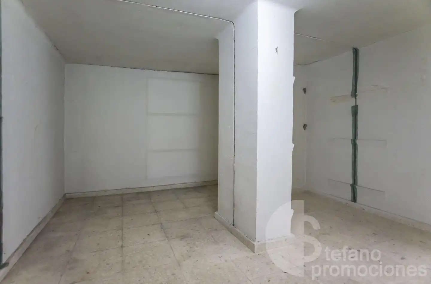 Flat for sale in Málaga  with Air Conditioner, Terrace and Storage room