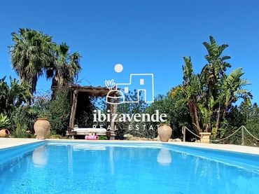 Xalet amb piscina en venda a venda Labritja