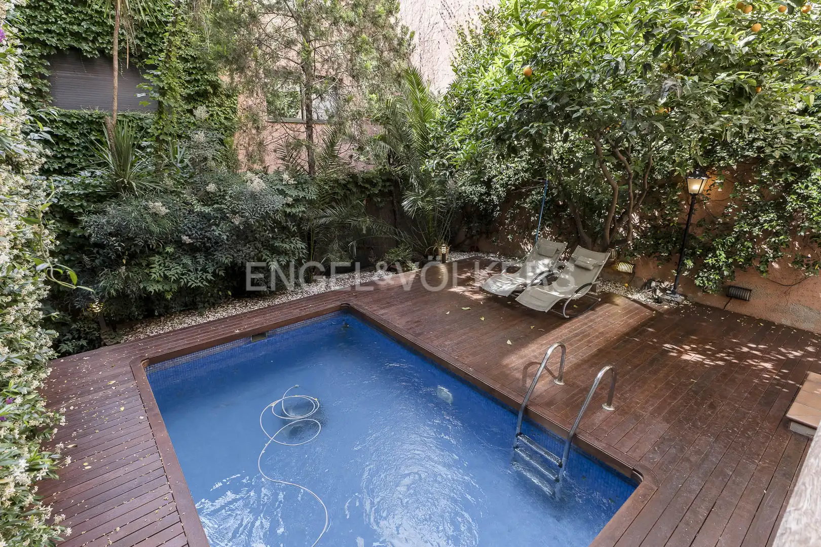 Piscina de Casa o xalet de lloguer en  Barcelona Capital amb Aire condicionat, Calefacció i Jardí privat