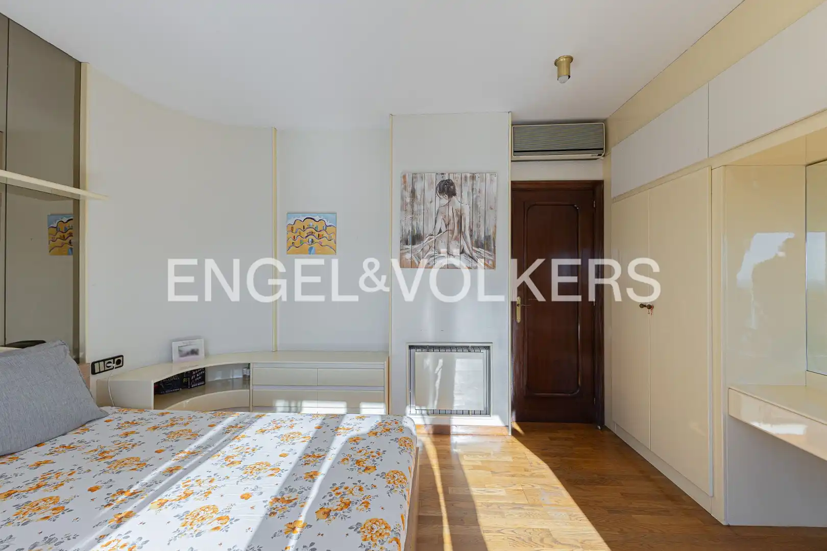 Habitación de Casa o chalet en venta en Sant Just Desvern con Aire acondicionado, Calefacción y Jardín privado