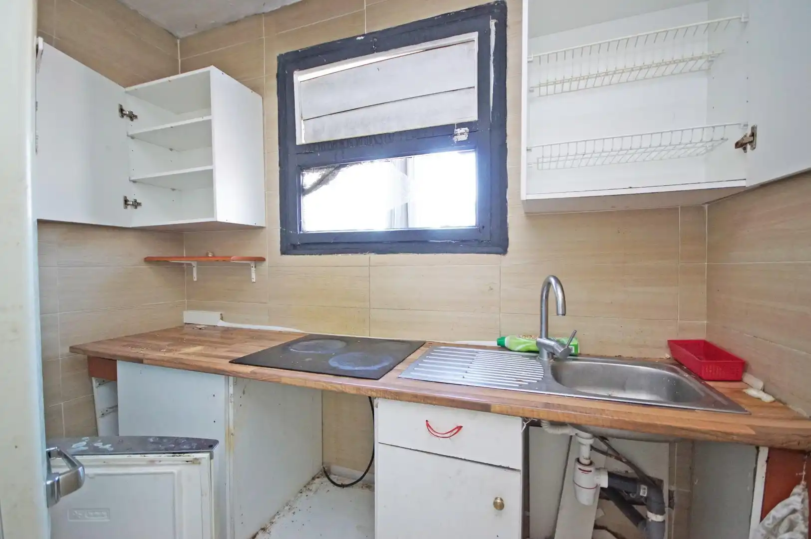 Kitchen of Attic for sale in L'Hospitalet de Llobregat  with Parquet flooring, Terrace and Balcony