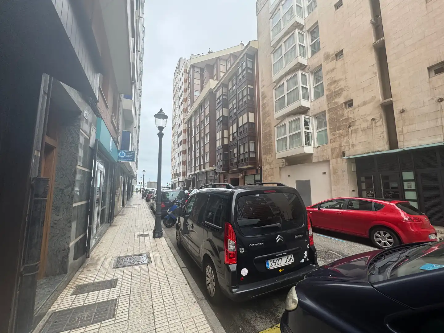 Vista exterior de Piso en venta en Gijón  con Calefacción, Terraza y Internet