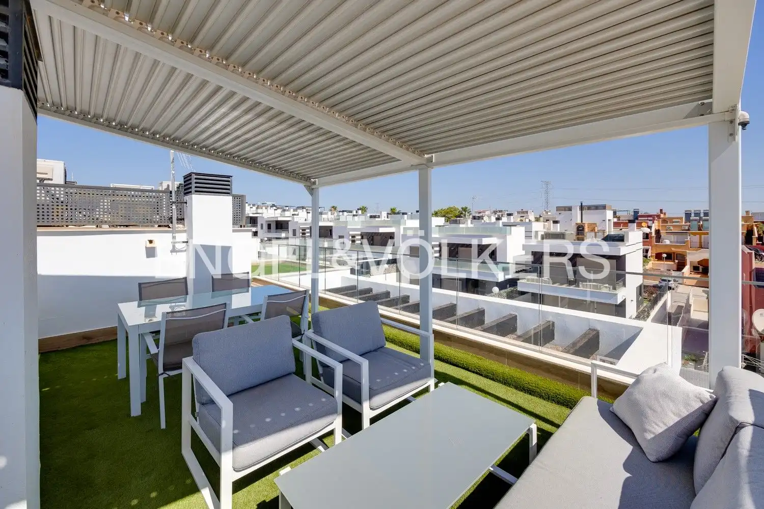 Terrassa de Casa o xalet en venda en Orihuela amb Aire condicionat, Calefacció i Jardí privat