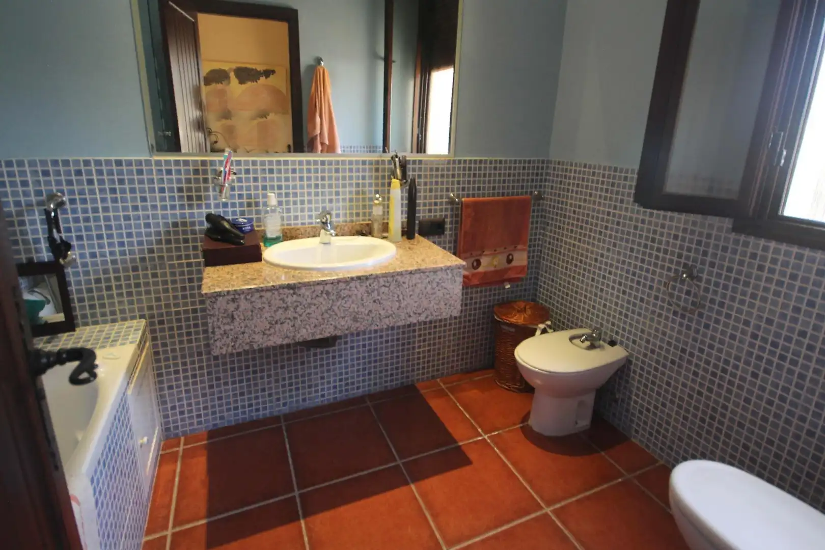 Baño de Finca rústica en venta en Alcuéscar con Aire acondicionado