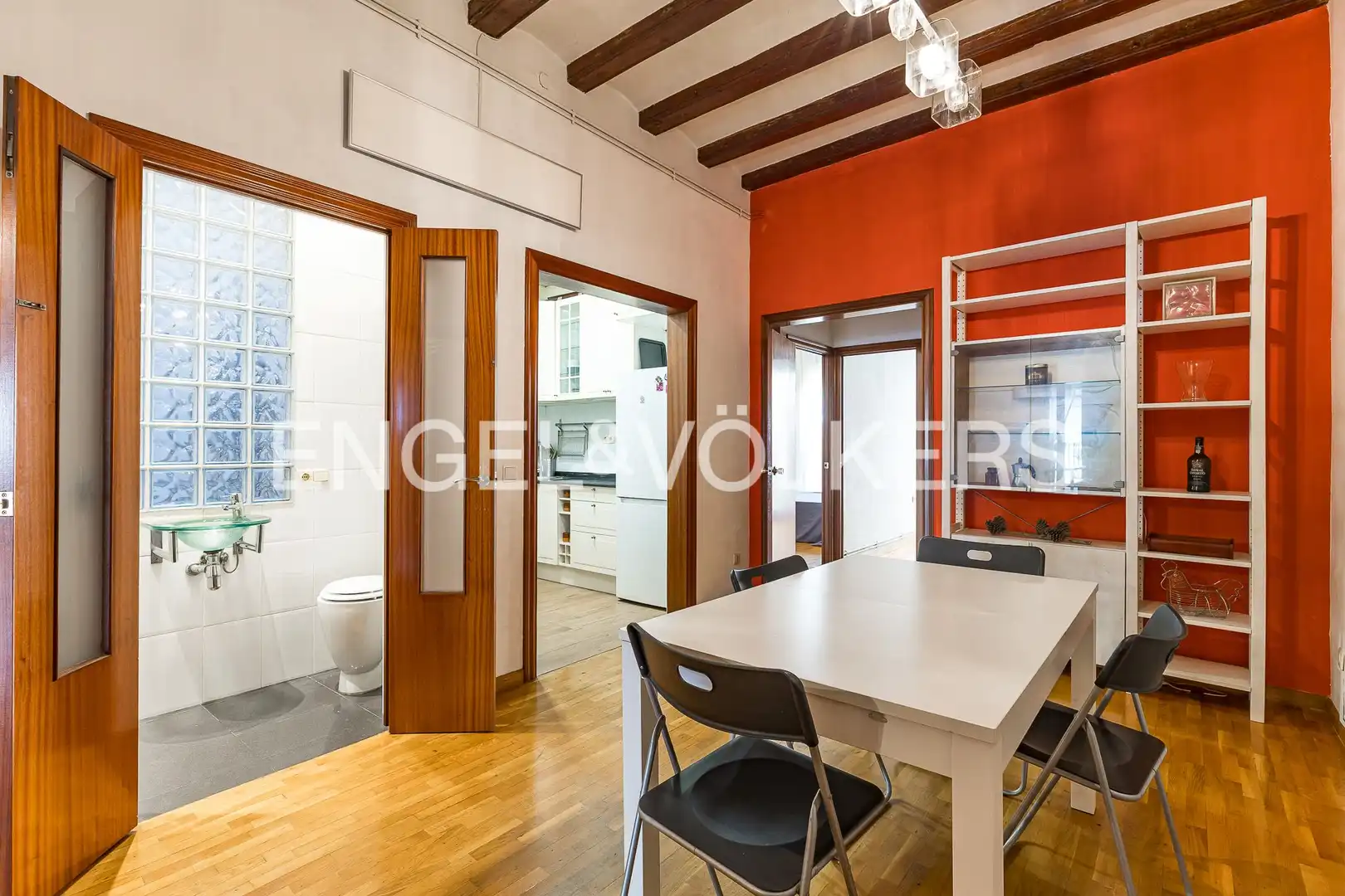 Piso en venta en Barcelona con Calefacción, Amueblado y Balcón