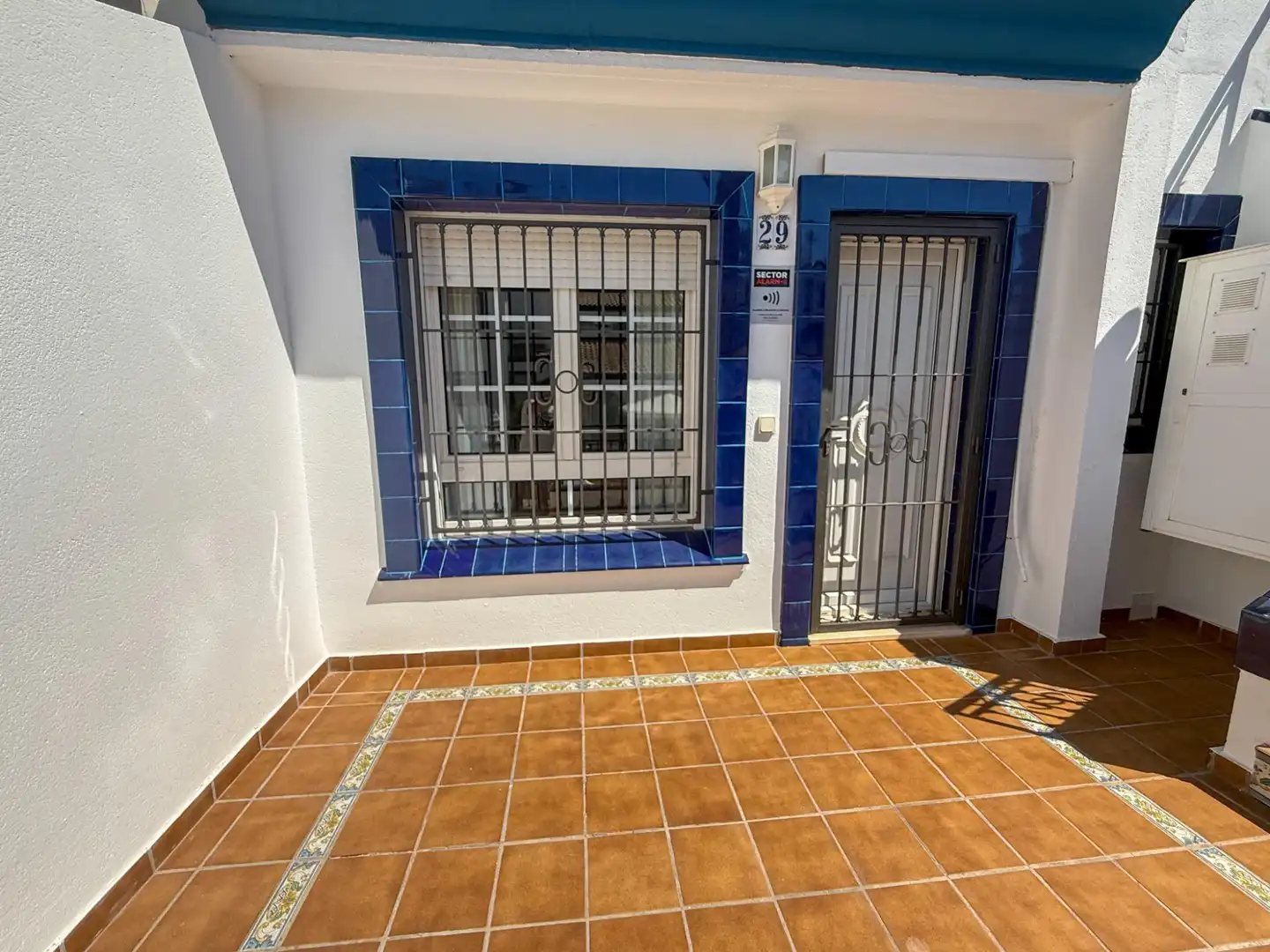 Terrassa de Casa adosada en venda en Orihuela amb Jardí privat, Terrassa i Moblat