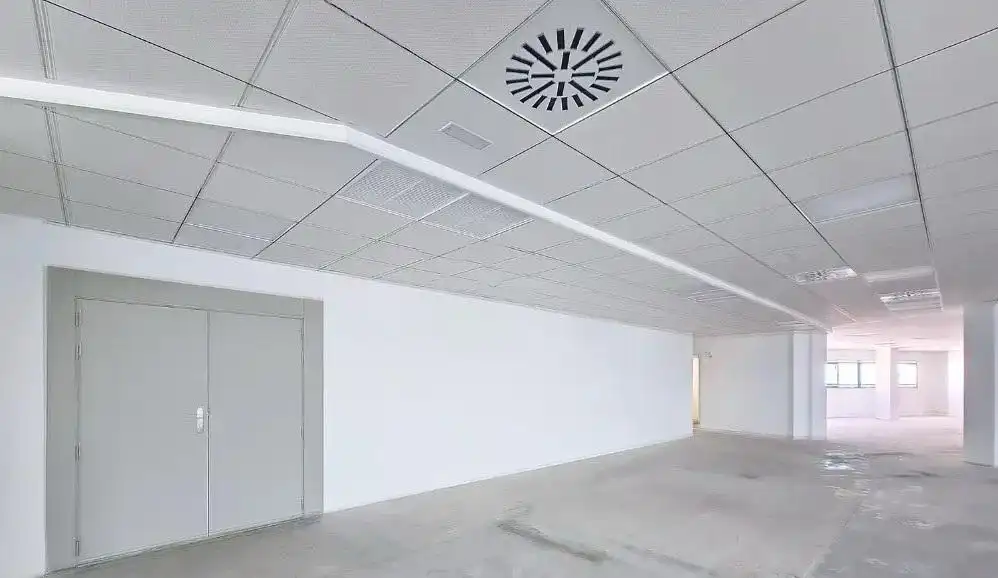 Büro mit Aufzug zur Miete in Centro