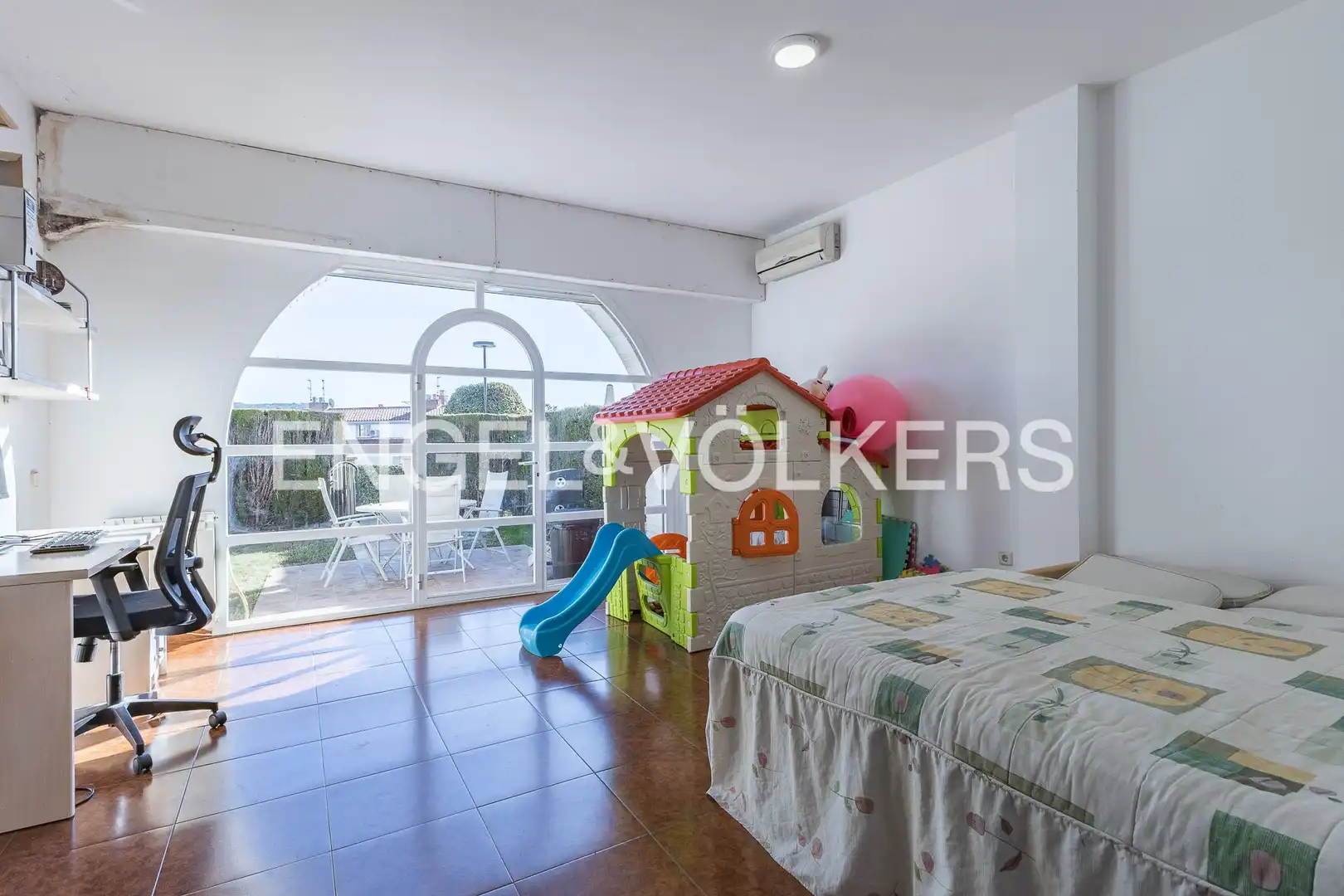 Houses for sale in Sant Pere de Ribes  with Air Conditioner, Heating and Private garden