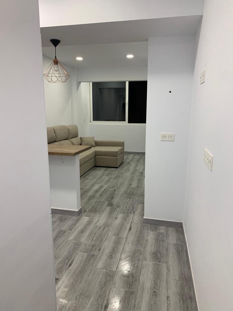 Sala d'estar de Casa o xalet en venda en Arrecife amb Moblat