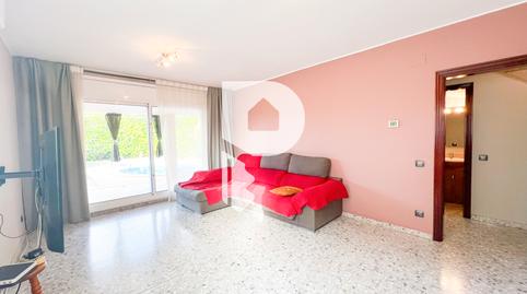 Foto 5 de Casa adosada en venda a Avinguda de Can Cases, 30, Martorell, Barcelona