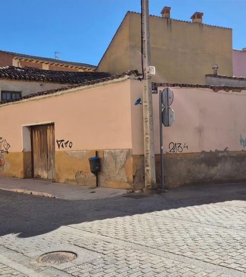 Foto 2 de Casa adosada en venda a Calle Capuchinos, 29, Toro, Zamora