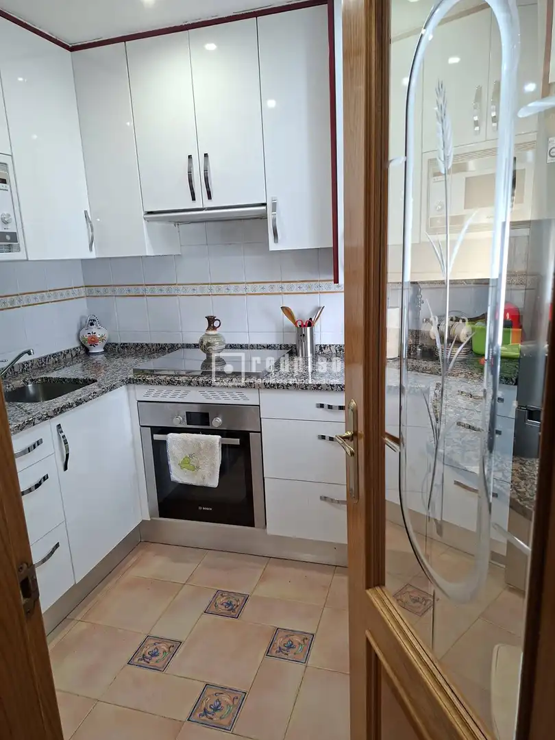 Cocina de Piso en venta en Getafe con Calefacción, Terraza y Amueblado