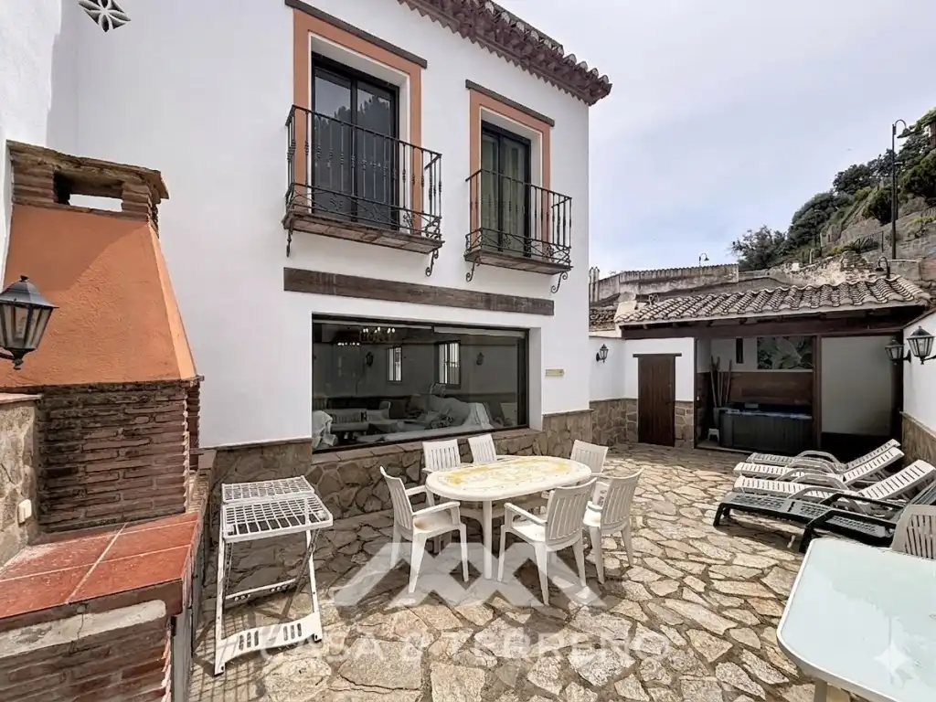 Terraza de Casa adosada en venta en Salares con Terraza