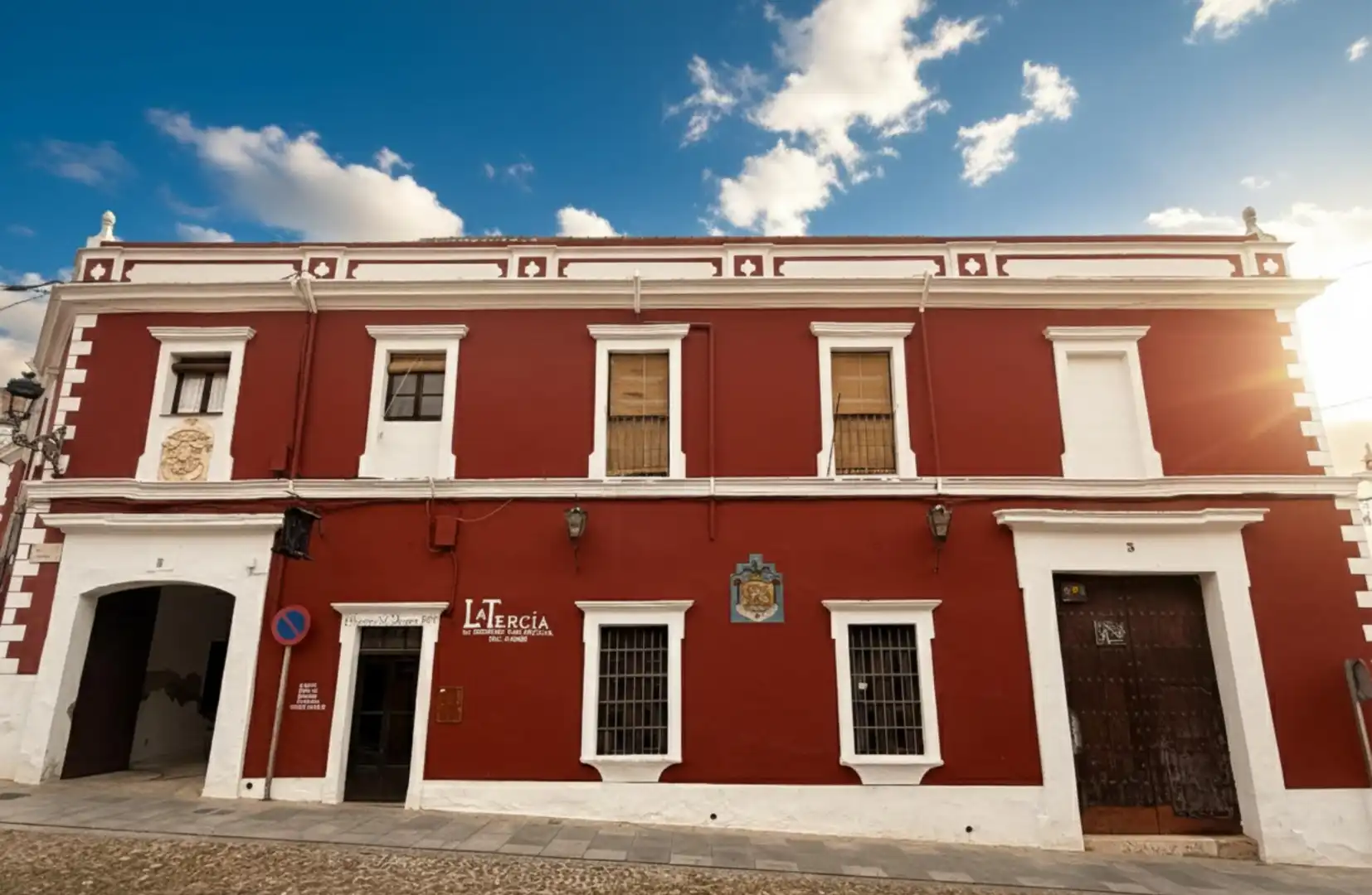 Vista exterior de Casa o xalet en venda en Fernán-Núñez amb Aire condicionat, Calefacció i Terrassa