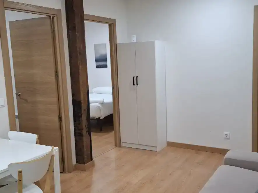 Habitación de Piso de alquiler en Santander con Amueblado y Balcón