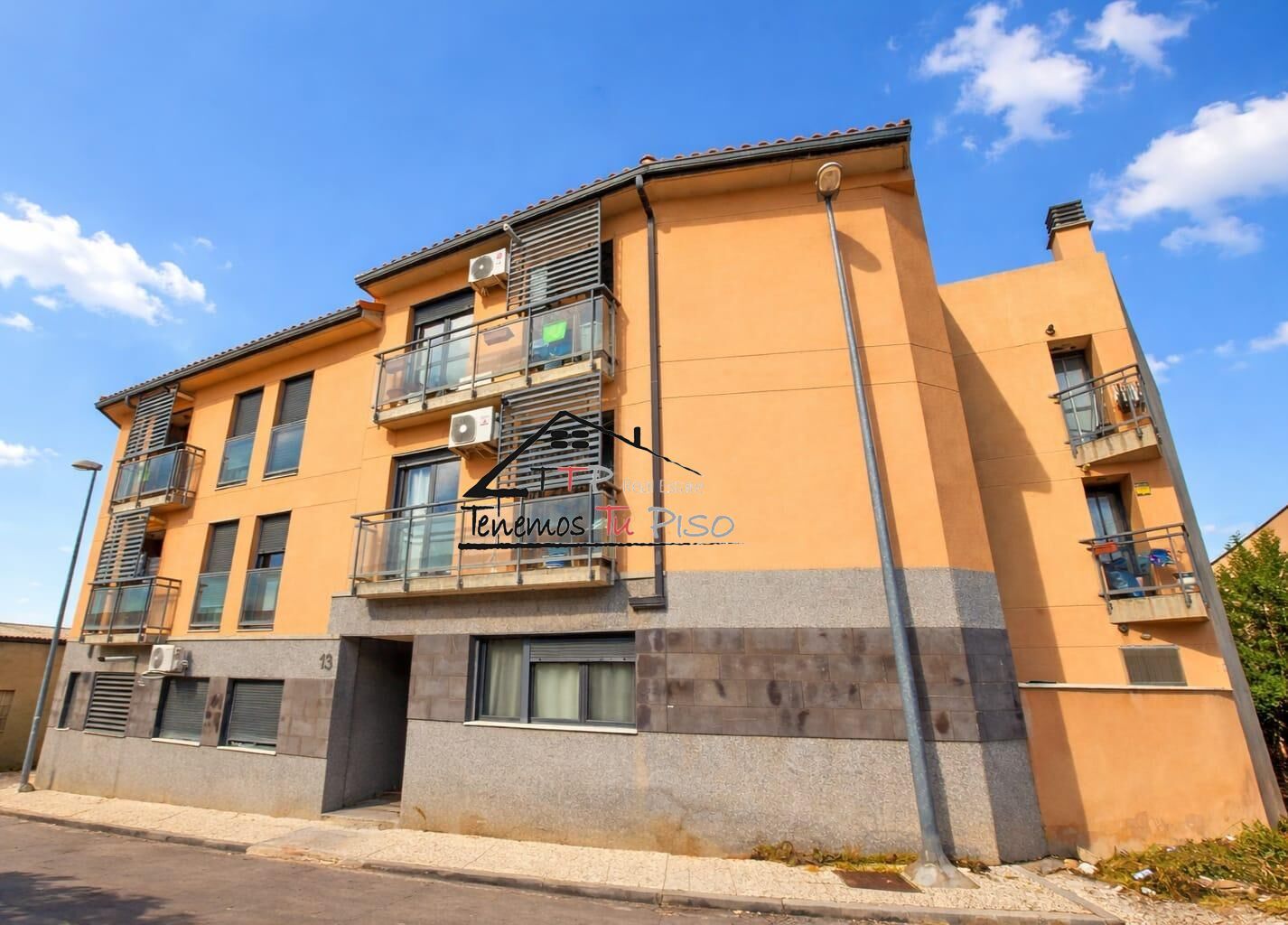 Vista exterior de Piso en venta en Cadrete con Aire acondicionado, Calefacción y Trastero