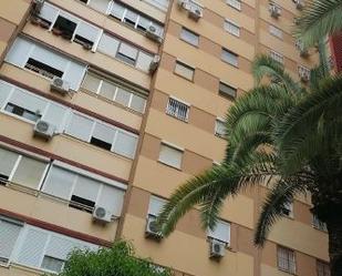 Exterior view of Flat for sale in  Sevilla Capital