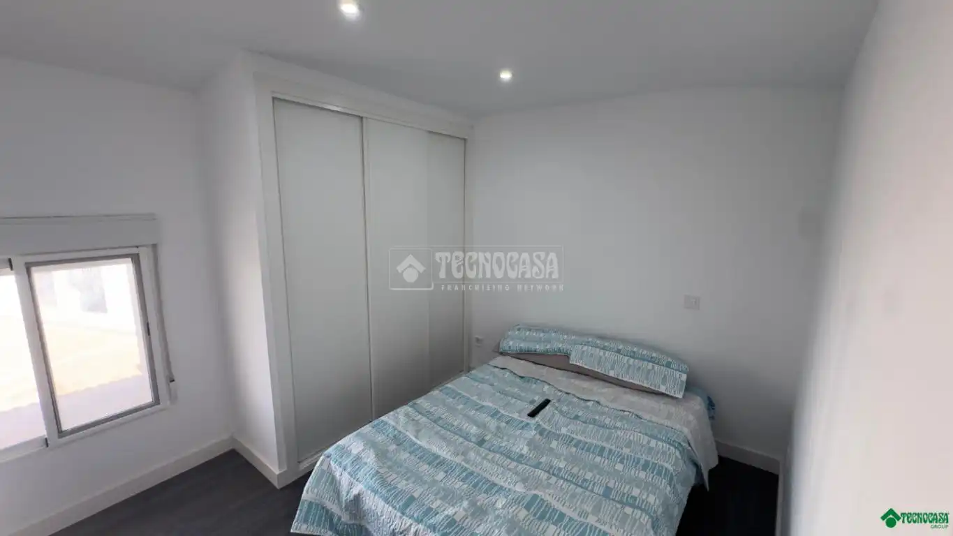 Habitación de Casa adosada en venta en Villarrubio con Calefacción, Amueblado y Alarma