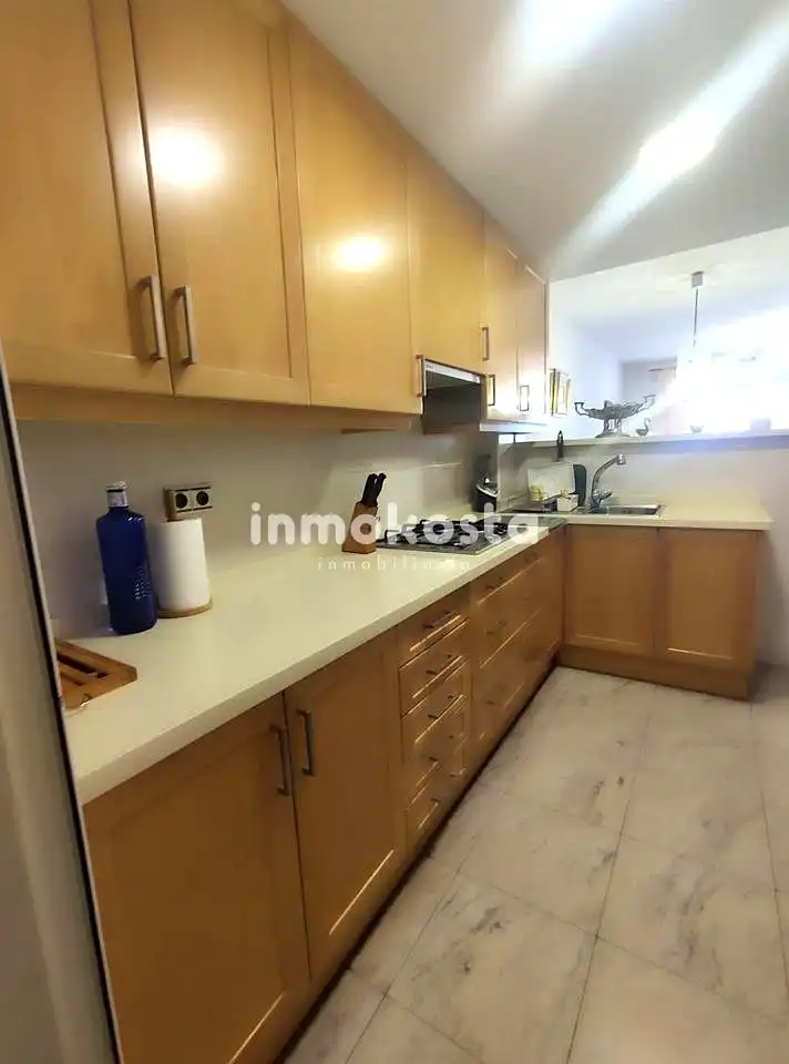 Kitchen of Flat for sale in L'Alfàs del Pi  with Air Conditioner, Terrace and Community pool