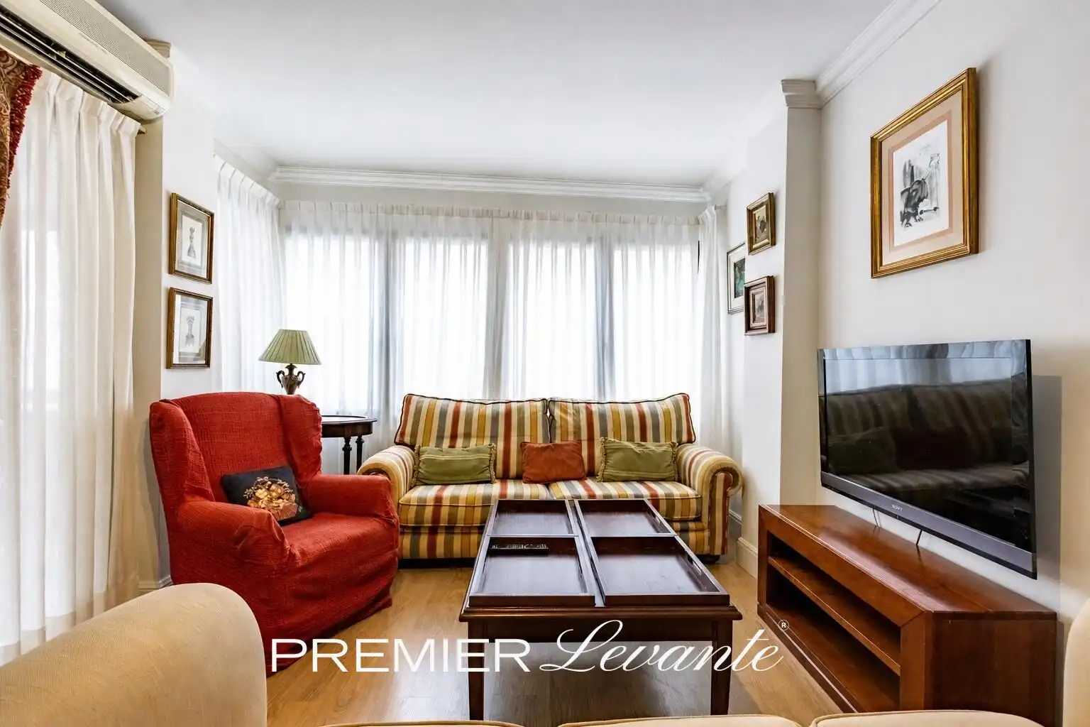 Wohnzimmer von Wohnung zum Verkauf in Alicante / Alacant mit Klimaanlage und Balkon