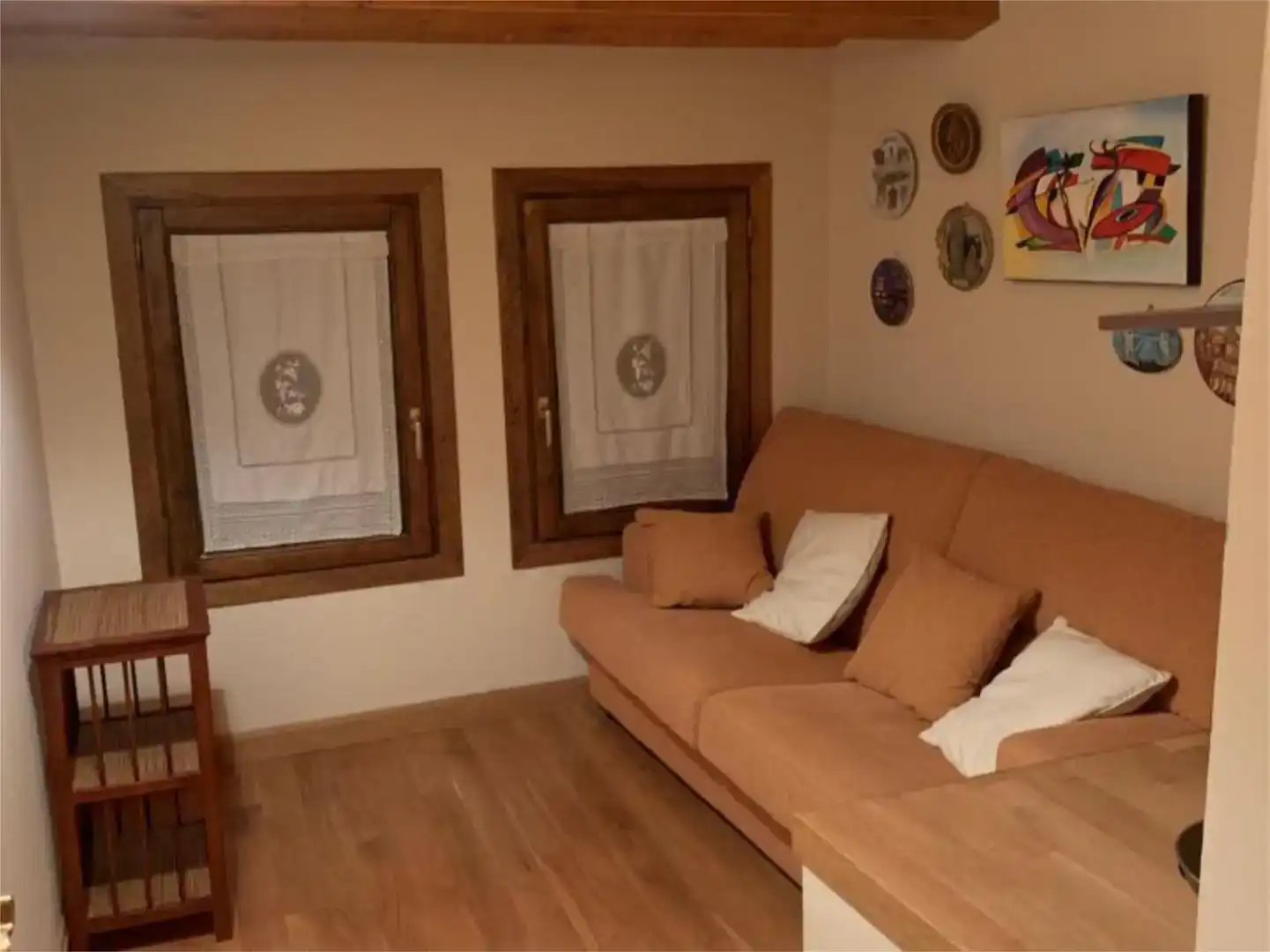 Living room of Flat for sale in Uncastillo  with Parquet flooring, Storage room and Furnished