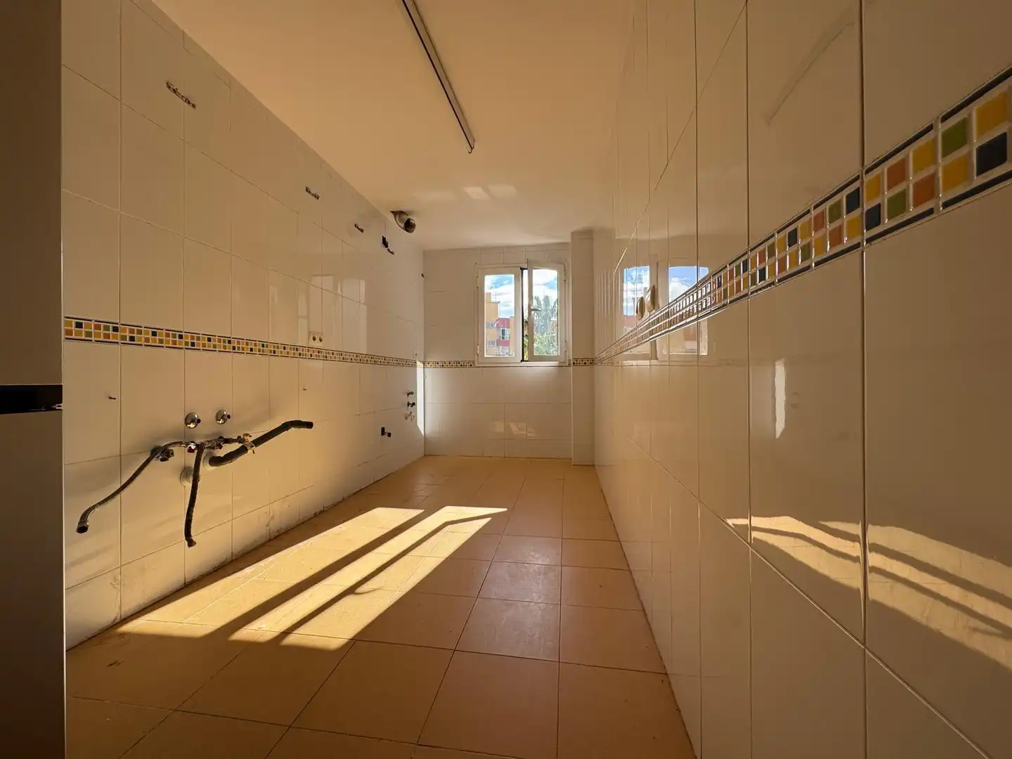 Bathroom of Flat for sale in Fuengirola  with Terrace and Balcony