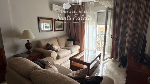 Pisazo en venta en Juan Carlos I con ascensor, garaje y trastero