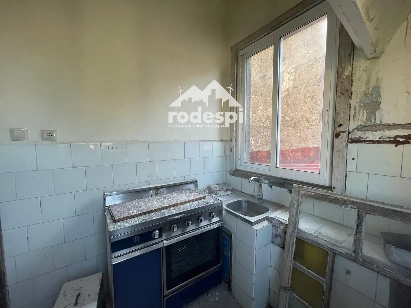Cocina de Edificio en venta en A Cañiza  