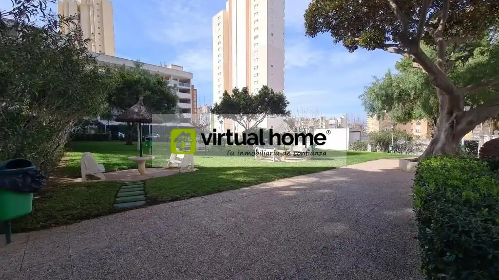 Außenansicht von Wohnung zum Verkauf in Benidorm mit Klimaanlage und Gemeinschaftspool